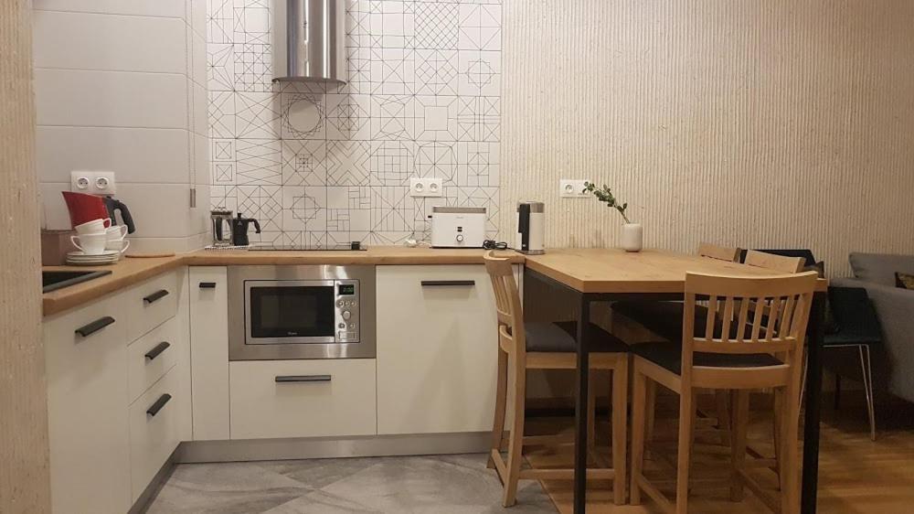 Lviv Wall Street Apt Eksteriør billede